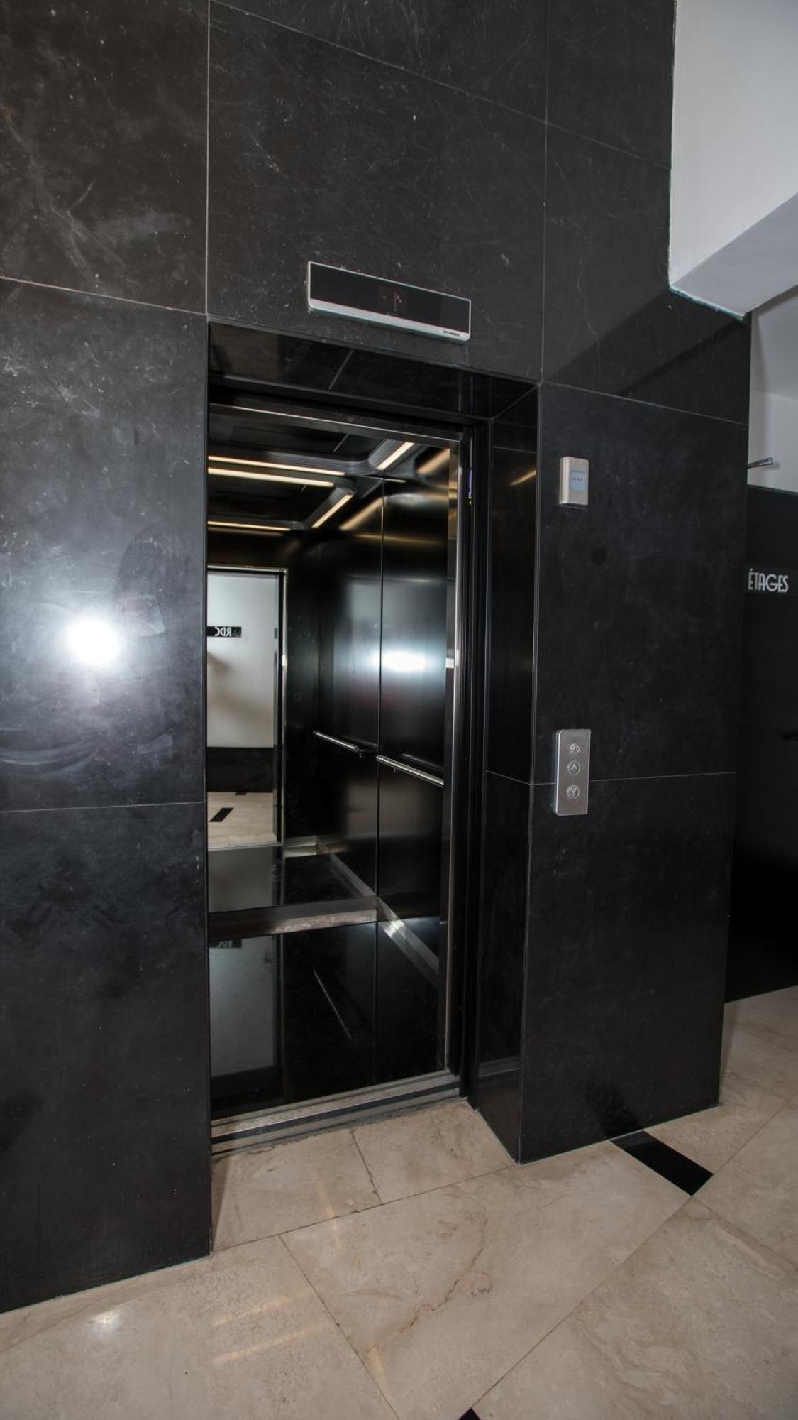Haut Standing 2-Bedroom Apartment In Gauthier Casablanca Kültér fotó